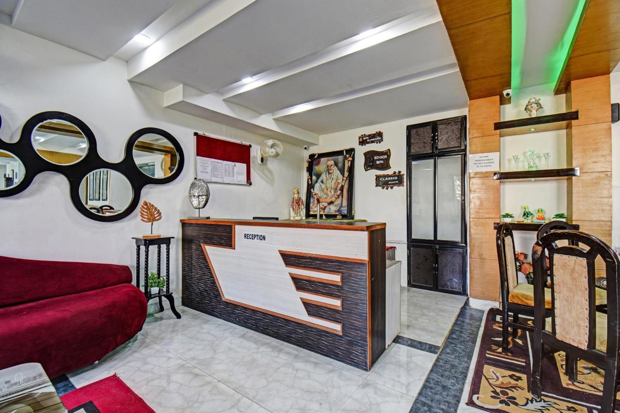 Townhouse Classio Suites Ширді Екстер'єр фото